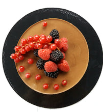 Charger l'image dans la galerie, gateau cru chocolat fruits rouges, Mademoiselle Truffe