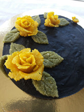 Charger l'image dans la galerie, gateau sans cuisson au sesame noir, marzipan cru. Mademoiselle Truffe&compagnie