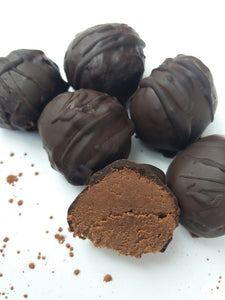 Gateau vegan cru sans sucre. Truffes crues au chocolat.|Mademoiselle Truffe