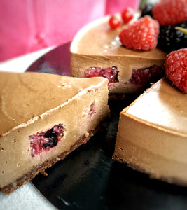gateau cru chocolat et fruits rouges, vegan, sans lactose, sans sucre raffiné, sans gluten | Mademoiselle Truffe 