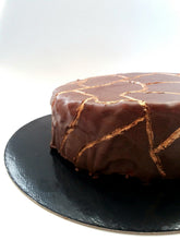 Charger l&#39;image dans la galerie, Gateau cru vegan sans sucre raffiné &quot;Kintsugi&quot;
