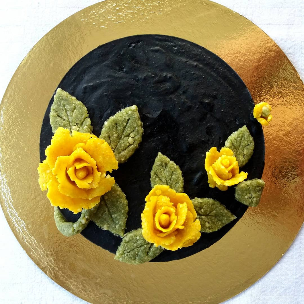 gateau cru au sesame noir& charbon, marzipan cru healthy